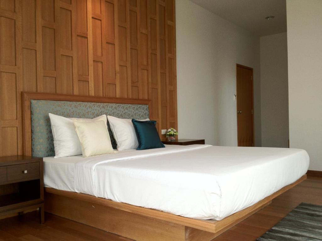 Baan Dinso Hostel@ratchadamnoen Bangkok