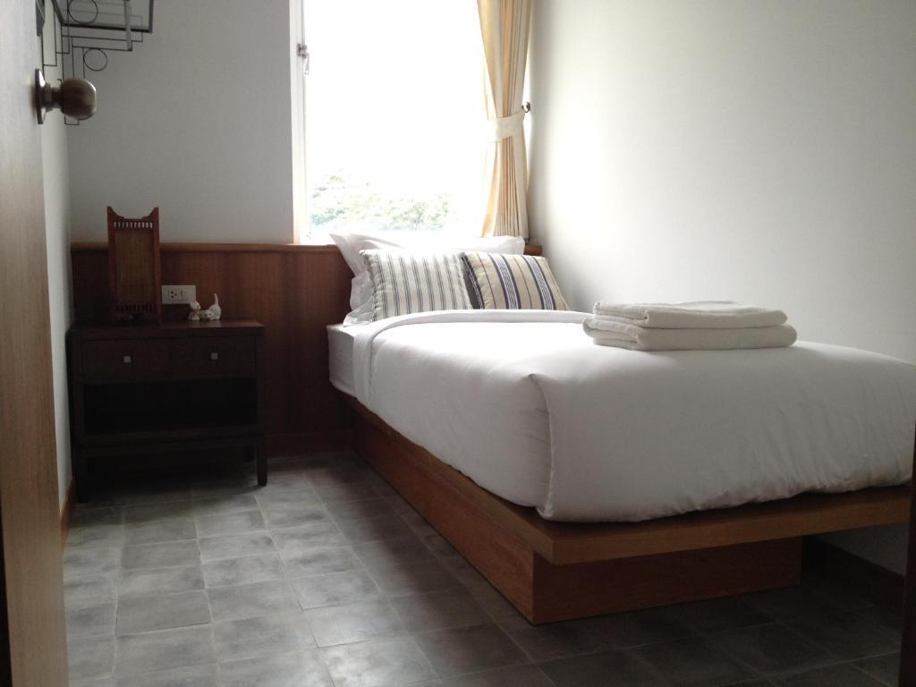 Baan Dinso Hostel@ratchadamnoen Pangsapuri *