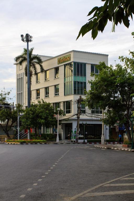 Baan Dinso Hostel@ratchadamnoen Pangsapuri