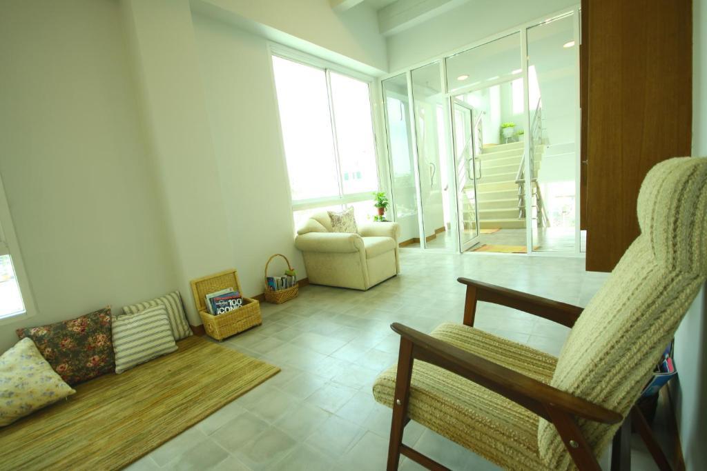 Baan Dinso Hostel@ratchadamnoen Bangkok